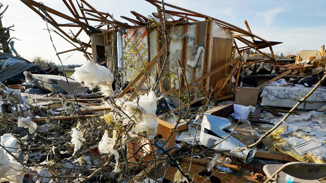 Mississippi tornado Recovery efforts, Biden declares emergency