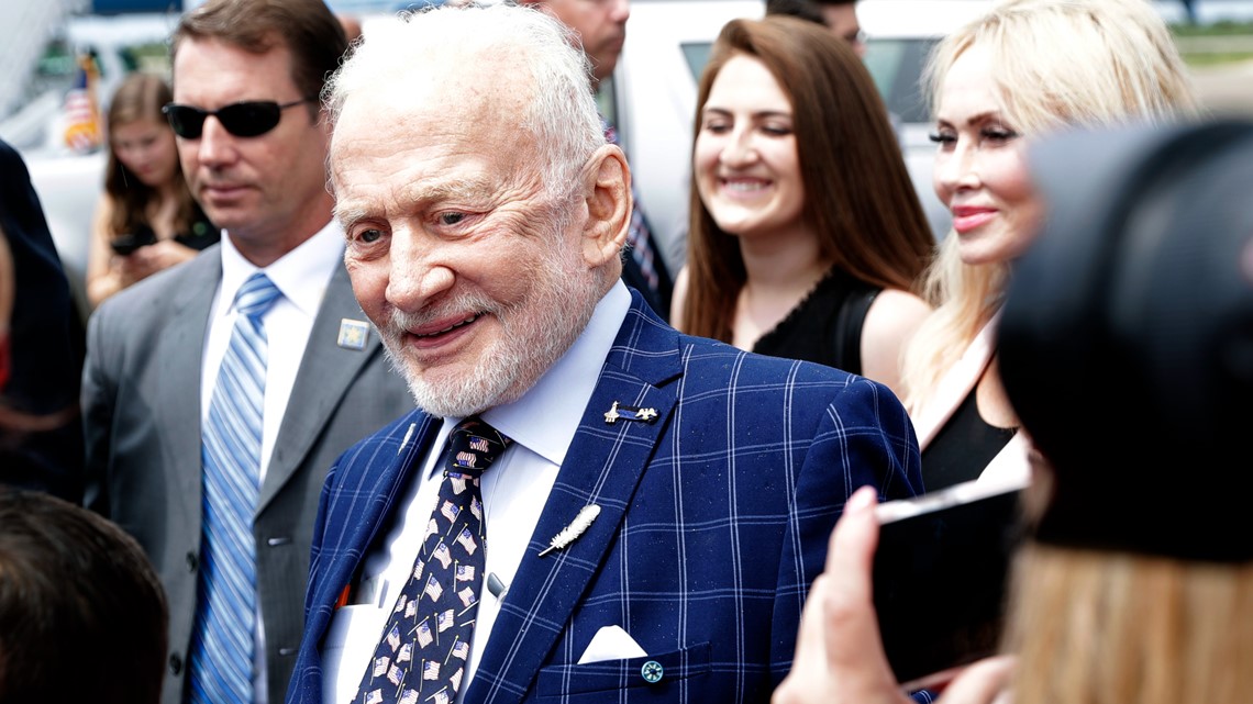 Buzz Aldrin marries Anca Faur: 93rd birthday announcement - Vimarsana News