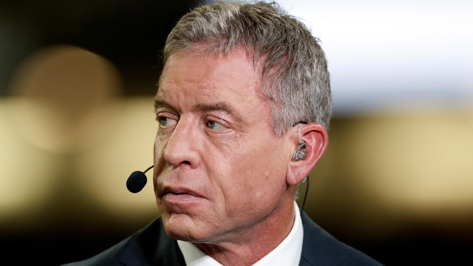 Troy Aikman chokes up during 'Monday Night Football' while discussing ...