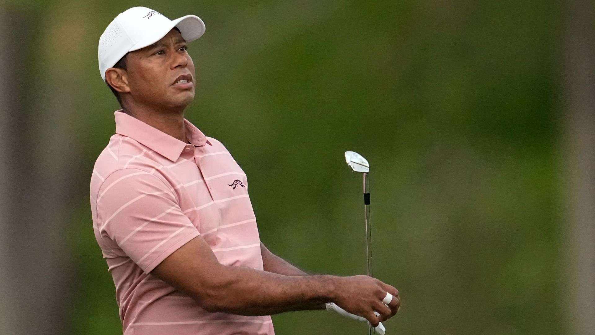 Tiger Woods makes the Masters cut for a record 24th time in a row
