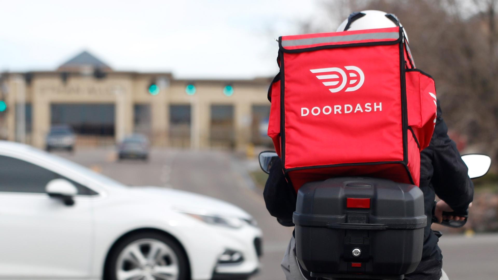 DoorDash offers $17 billion for Instacart in what would be a big ...