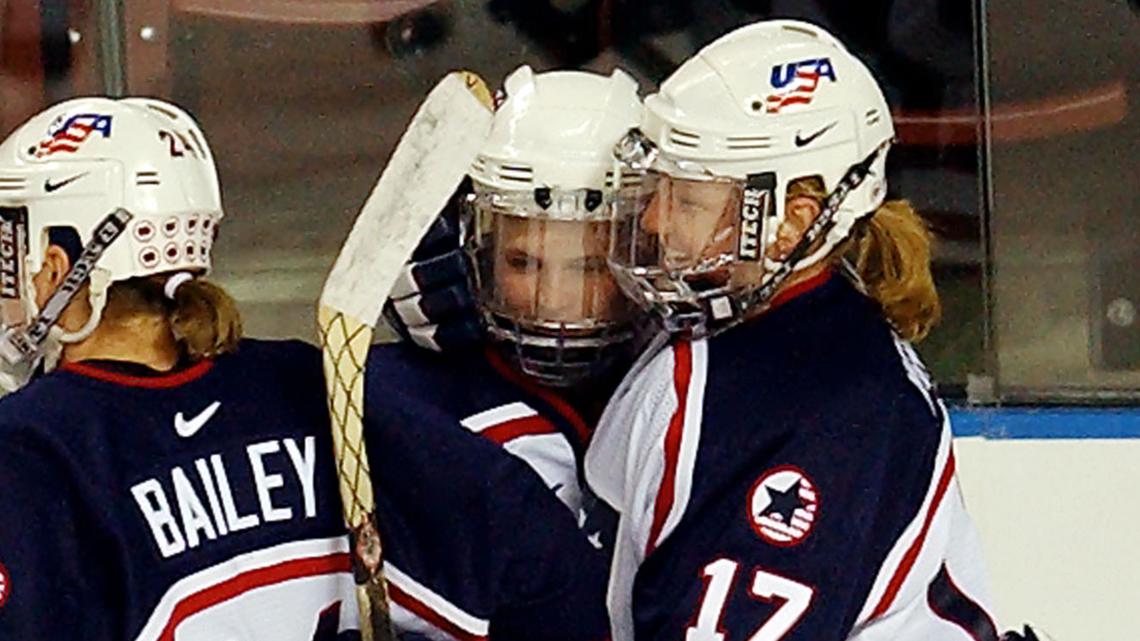 Natalie Darwitz And Krissy Wendell-pohl To Be In Hockey Hof 