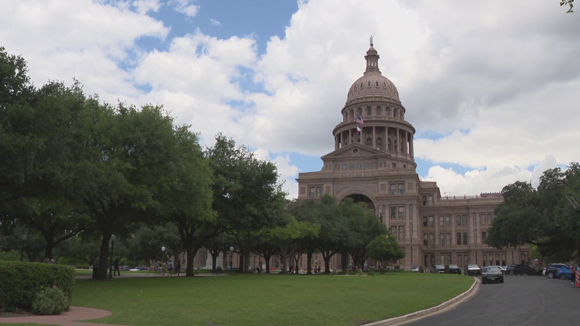 Governor Abbott adds redistricting to the Texas special session agenda amid DOJ's racial gerrymandering concerns.