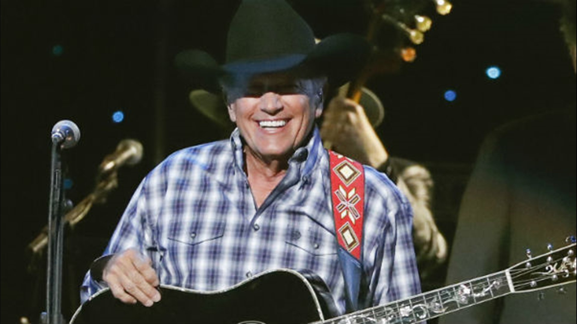 George Strait broke his own attendance record at the Houston Rodeo, Drake Bell confirmed there will be a Drake & Josh reboot, and more trending stories on the web.