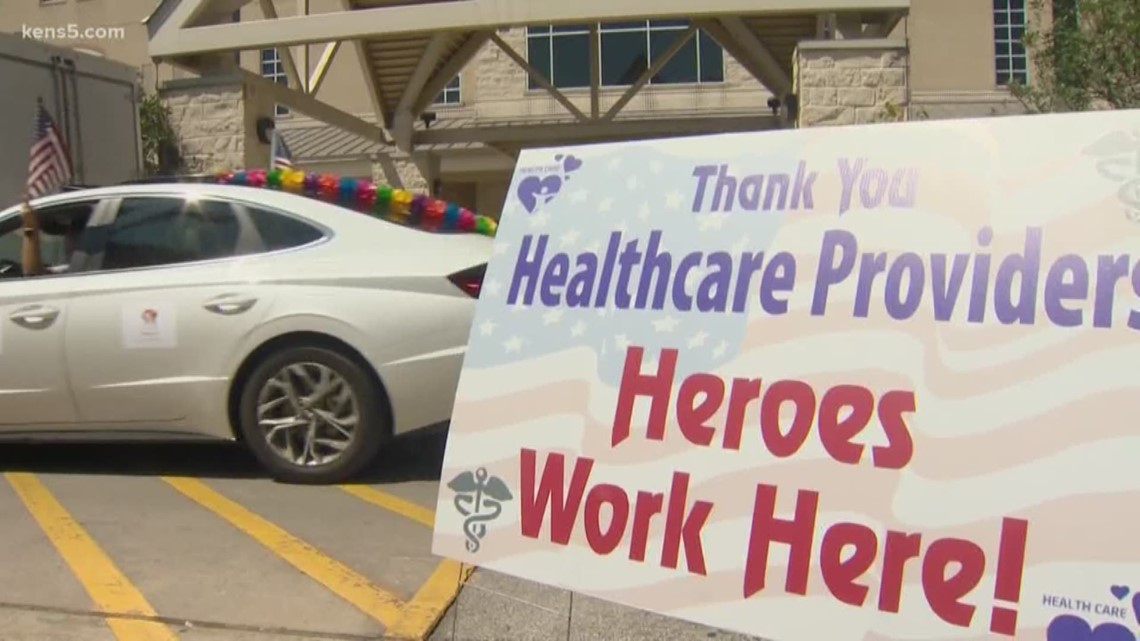 Balcones Heights neighbors hold parade to honor those fighting coronavirus | Good Things Happen