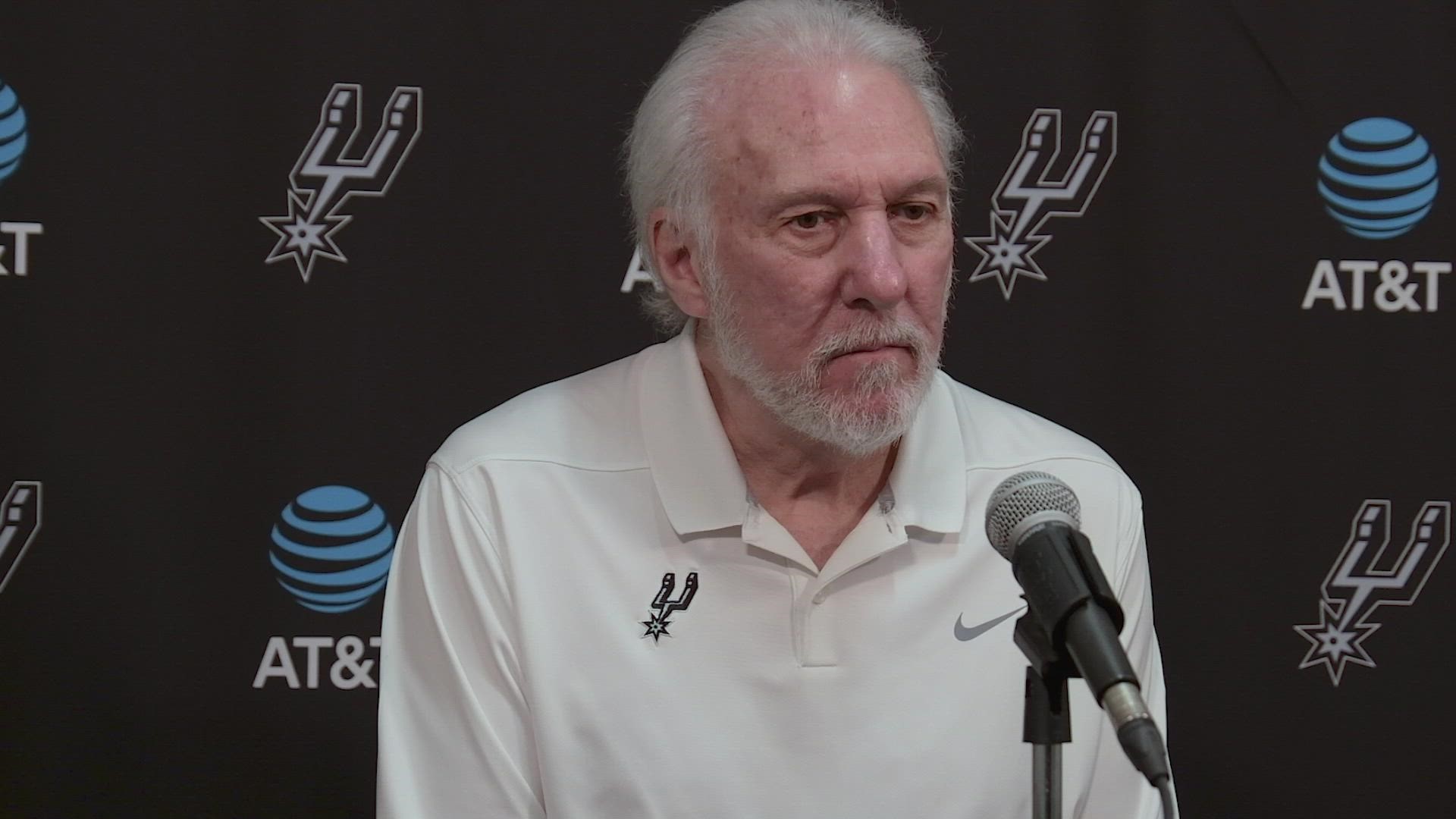 "If you make a basketball cut and aren't lazy with it, you're going to be rewarded. He sees it, and he's going to throw it every time," Pop said of the veteran.