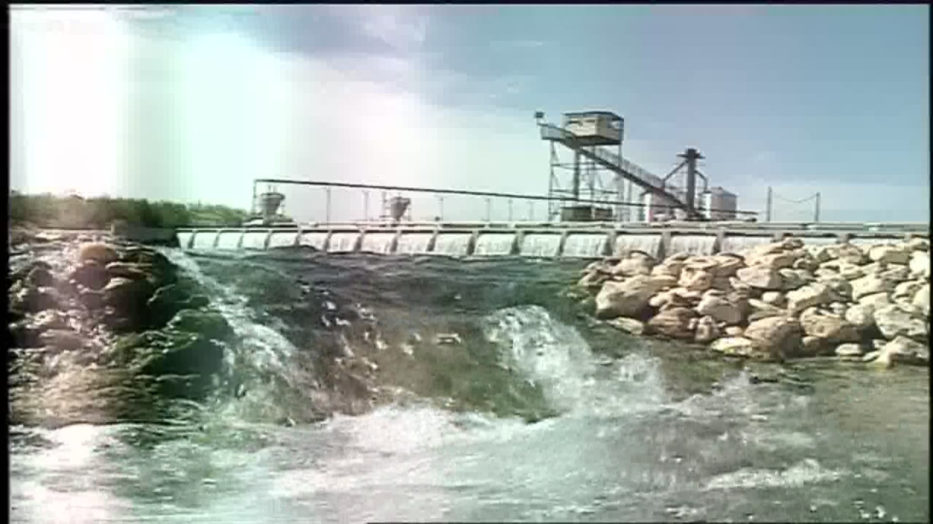Many San Antonioans remember the Living Water Artesian Springs catfish farm from the early 90s that pumped millions of gallons from the Edwards Aquifer. The battle for the rights to that water changed laws and access to San Antonio's water supply. Eyewitn