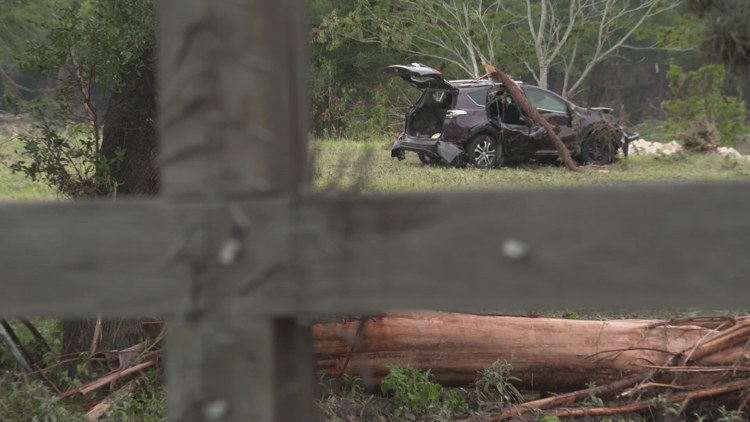 Officials: Woman dead after being swept away by floodwaters in Bandera ...