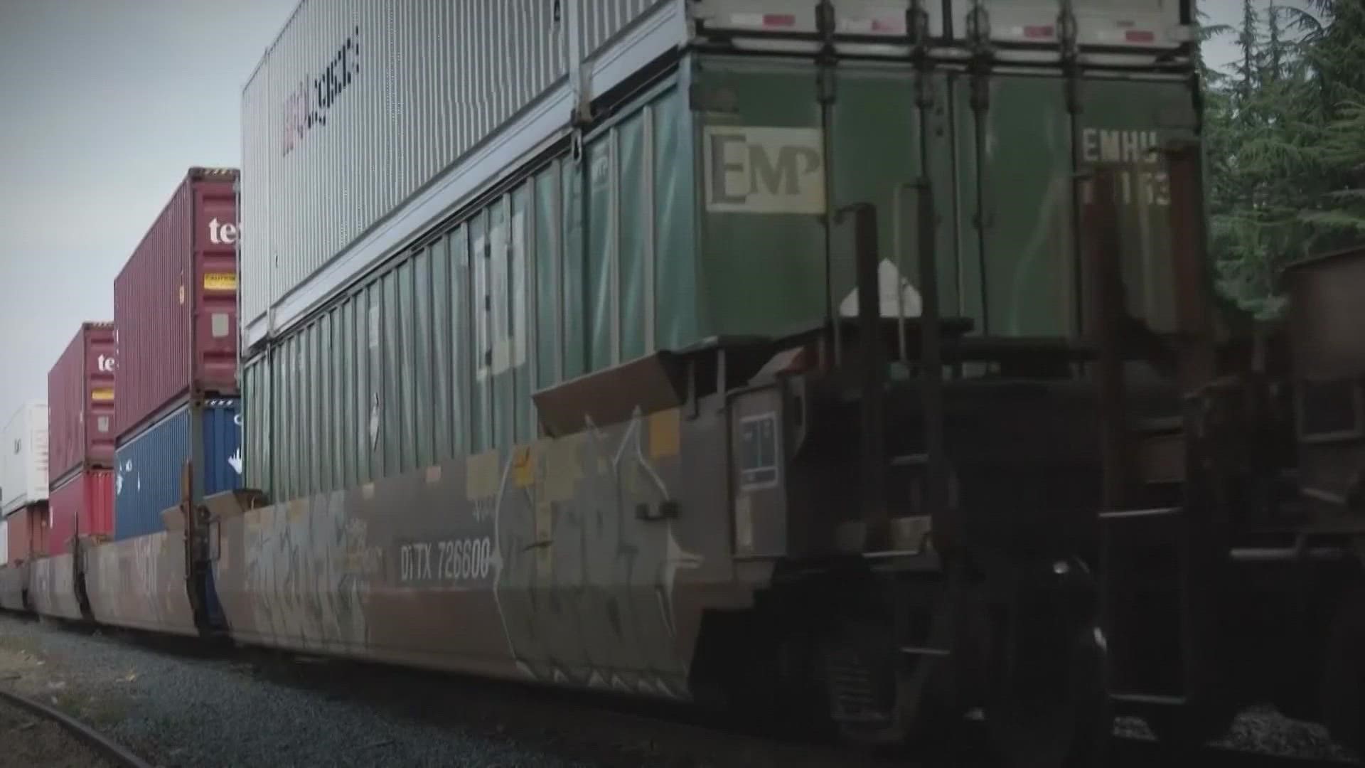 Lawmakers voted in favor of imposing a labor agreement on a dozen rail unions.