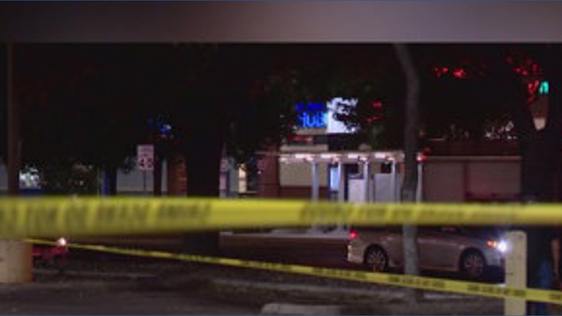 Family ID's murder victim in triple shooting on south side, two others ...