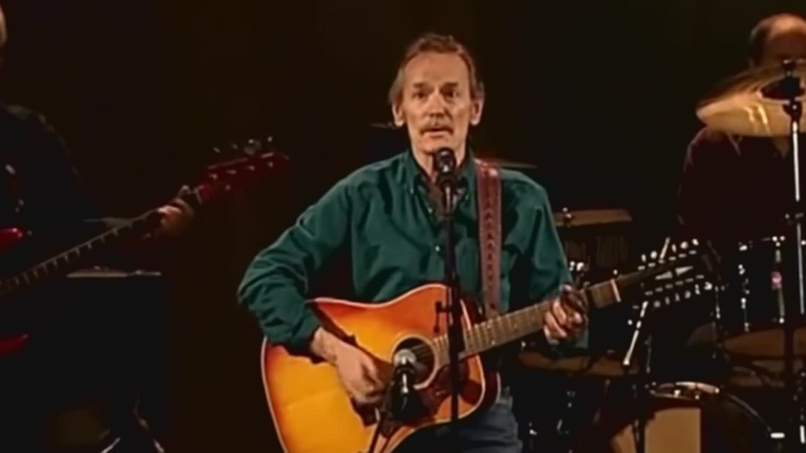 Gordon Lightfoot Dead At 84