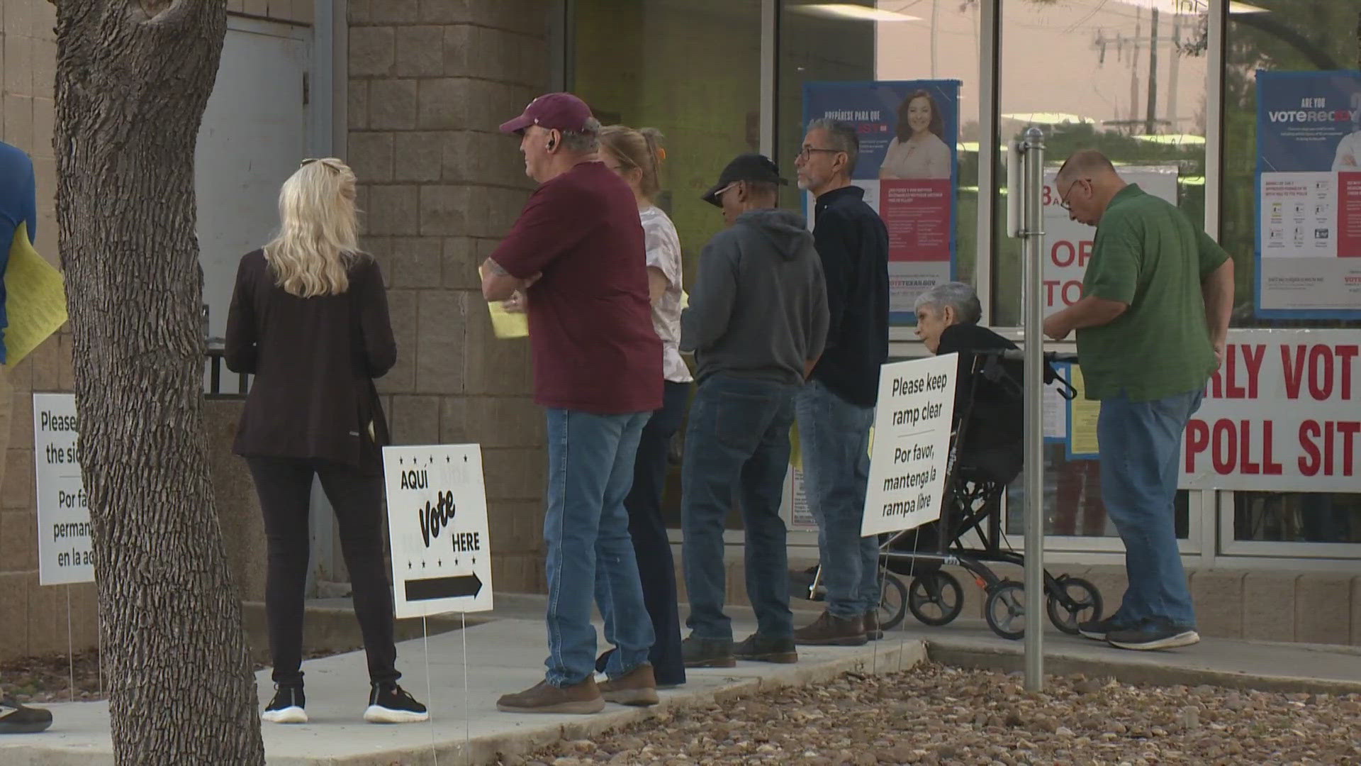 More than two dozen candidates are running for mayor this year. One expert told KENS 5 that abundance could result in voter apathy. 
