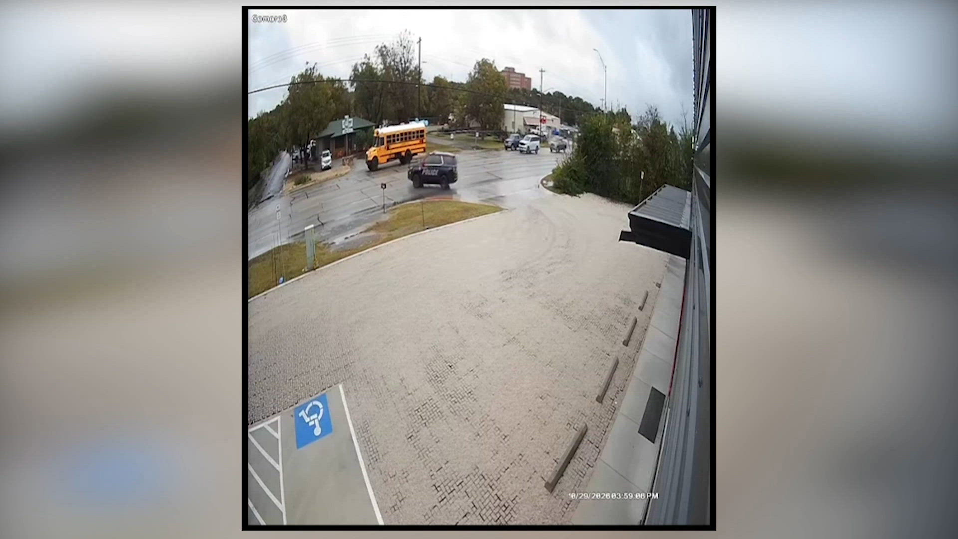 Kerrville police warn drivers to recognize flashing school bus stop ...