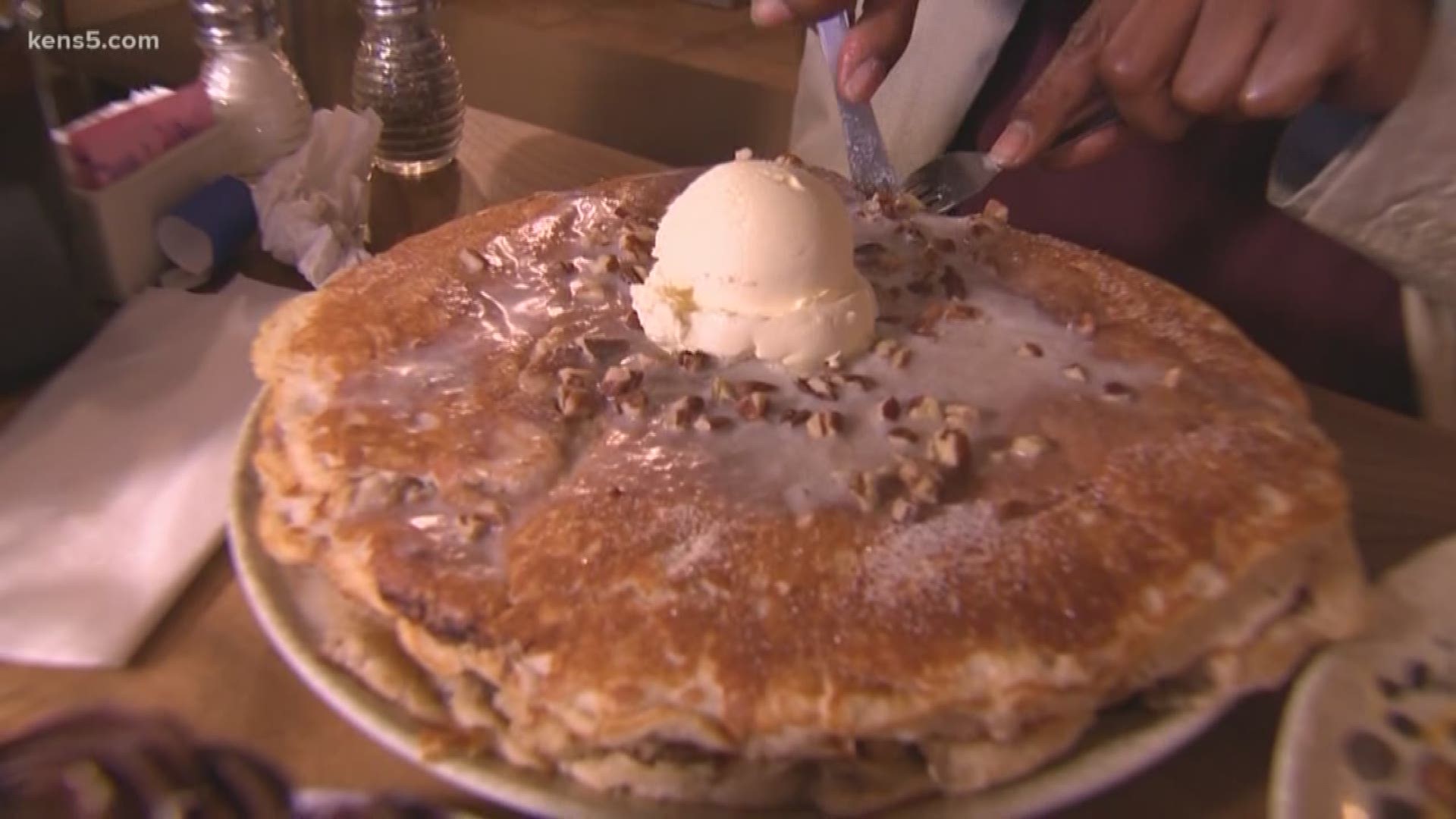 Marvin Hurst is in Canyon Lake this week, trying out the massive meals at Granny D's. They serve pancakes as big as hubcaps!