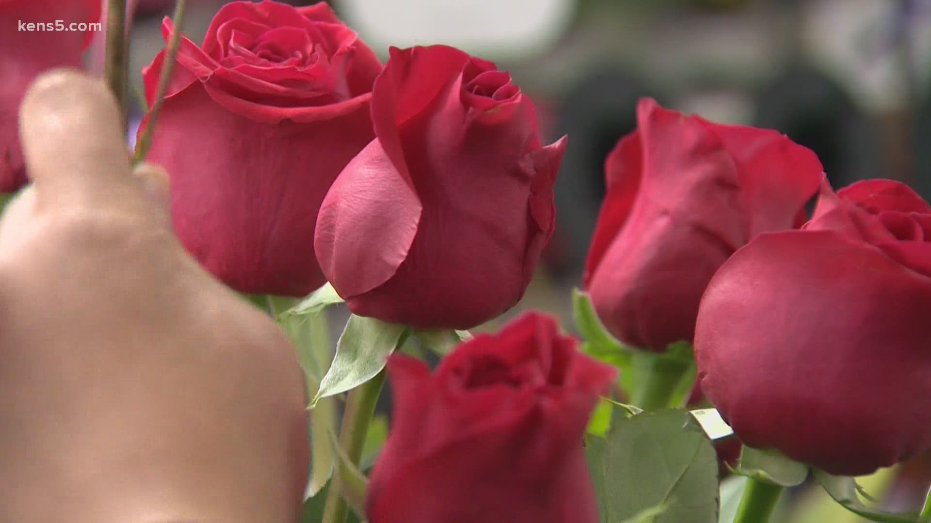 Delivery drivers are bracing for the winter weather as they drop off flowers and food for Valentine's Day. Will the artic air freeze your delivery?