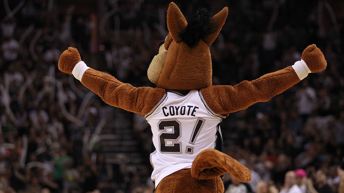 Spurs Coyote making special Halloween deliveries - Pounding The Rock