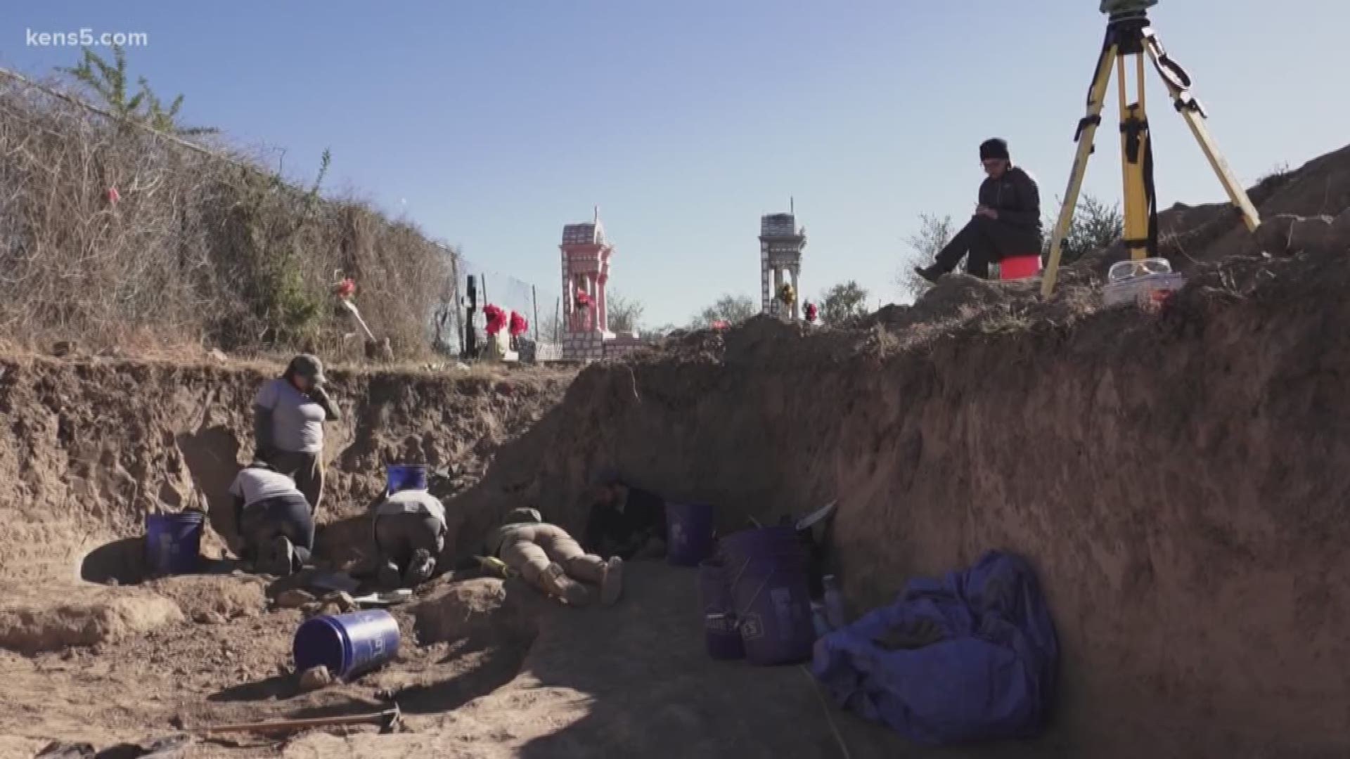 A forensic anthropology team from Texas State University is working to exhume six people who are believed to be unidentified migrants at the border.