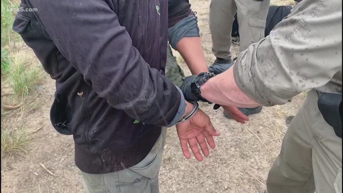 DPS: Arresting migrants for criminal trespass is deterring more from making the journey to the US - Vimarsana News