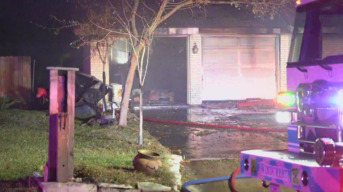 Fire Burns Through Roof Of Home, Destroying House | Kens5.com