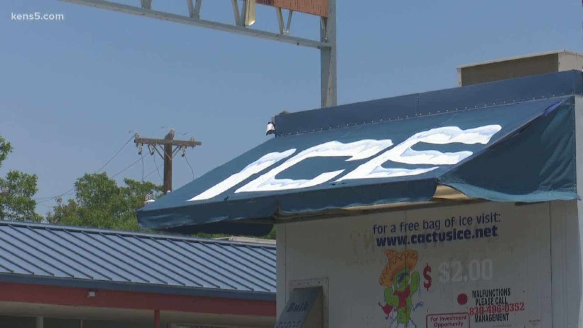 With the heat advisory in effect this weekend there are a lot of ways to beat the heat.Eyewitness News reporter Sue Calberg says you could go get a raspa, or you could rely on her grandma's secret recipe.