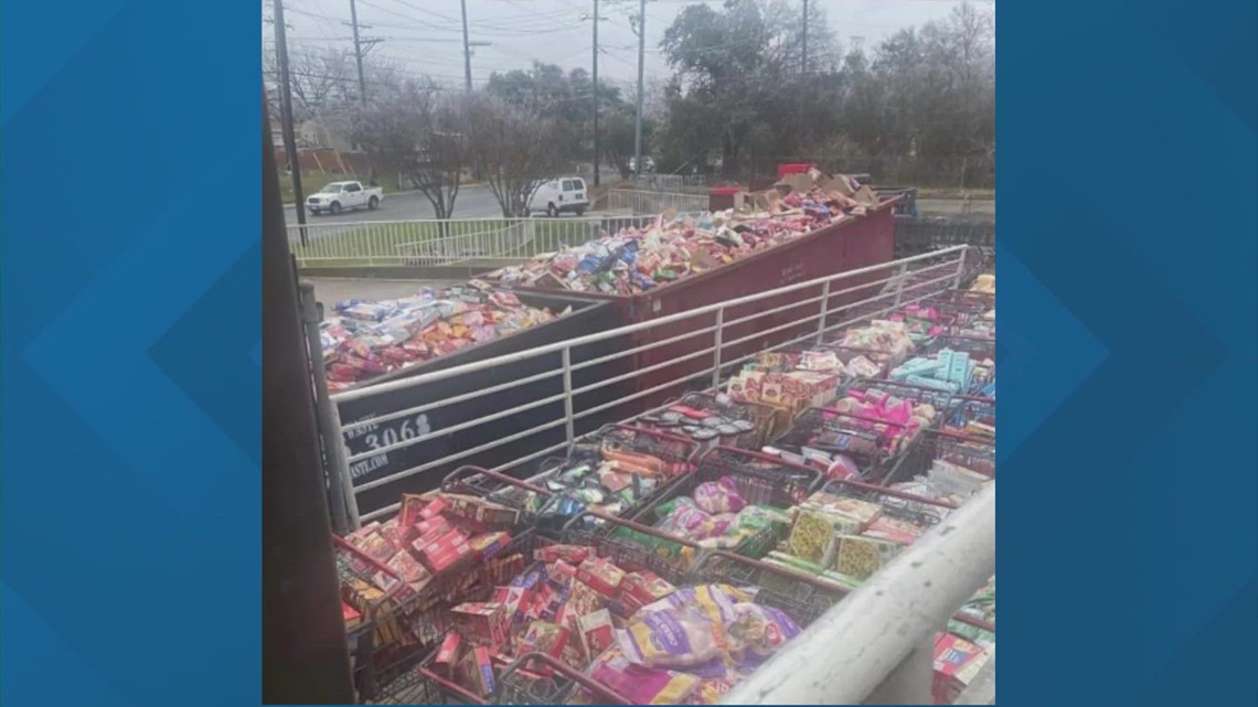 Confusion leads to hundreds dumpster diving for food outside H-E-B