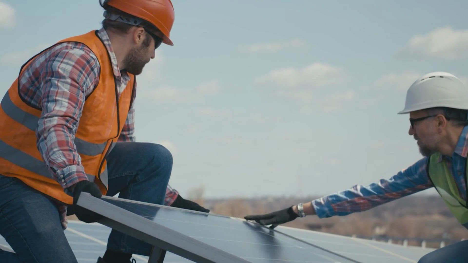 New data shows there are over 274,000 solar installations in Texas. The industry has added thousands of jobs and nearly $28 billion into the state's economy.