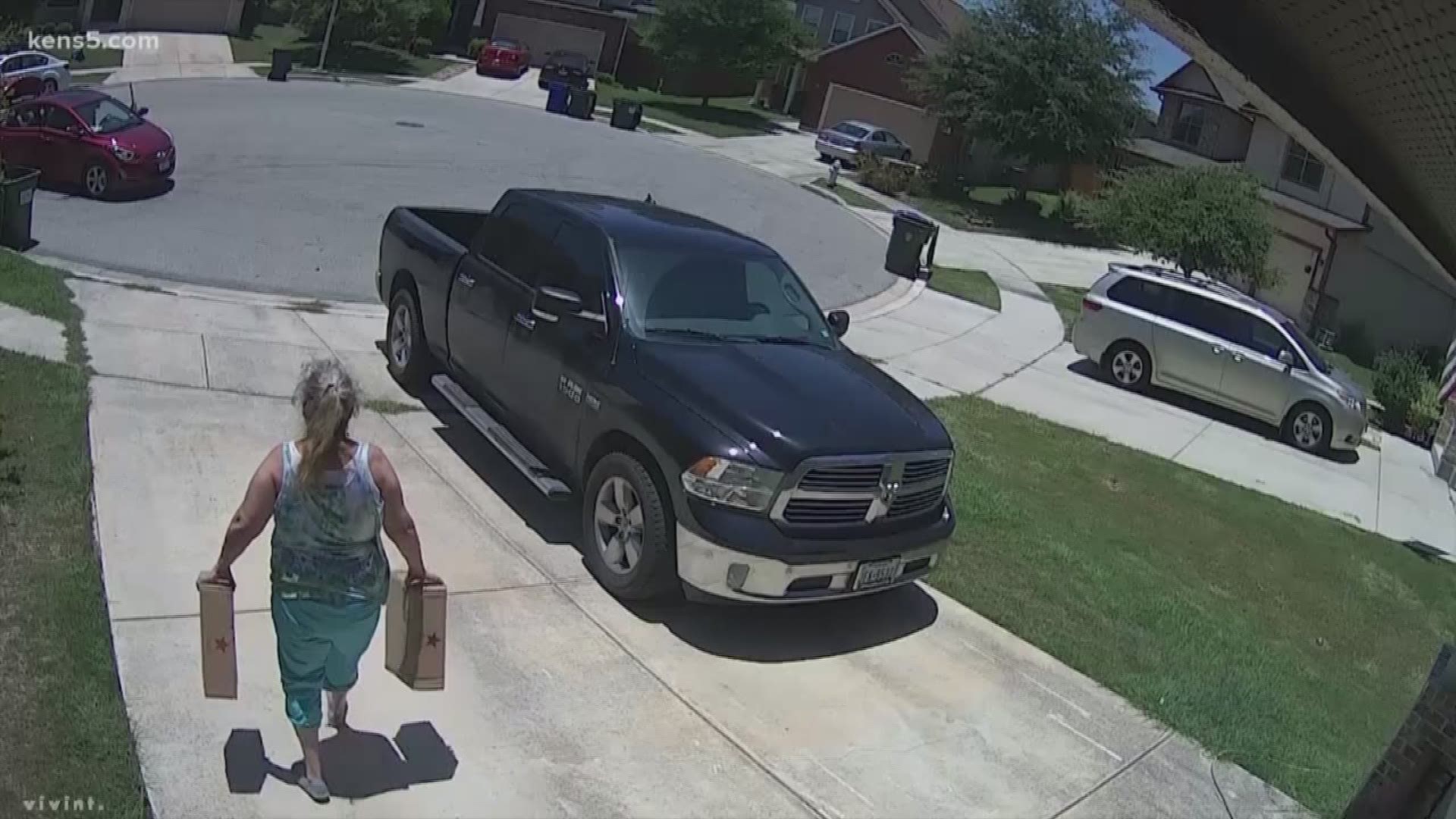 A doorbell camera catches a woman stealing packages from a Cibolo couple's front porch in broad daylight. Eyewitness News reporter Roxie Bustamante joins us in the studio with more.