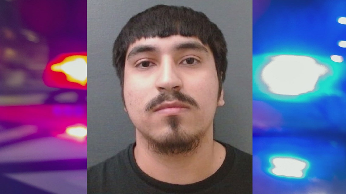New Braunfels PD: Man from San Antonio charged in deadly Applebee's ...