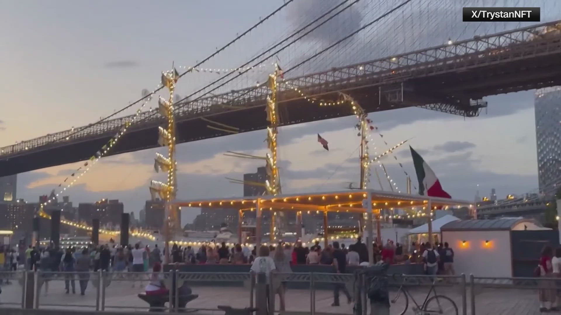 Mexican Naval ship hit Brooklyn Bridge | kens5.com