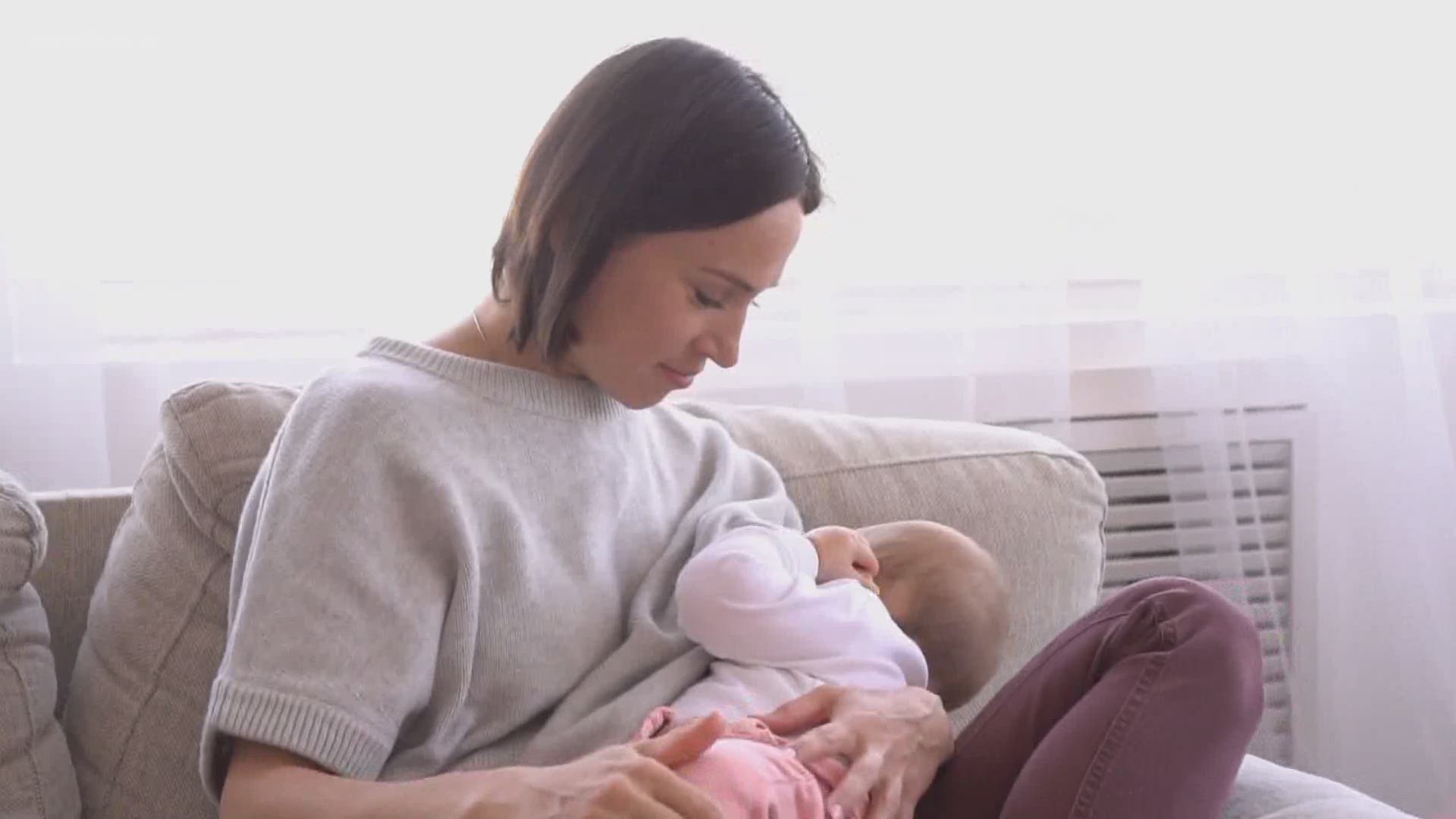 Experts say even if a mother has the virus, breastfeeding benefits outweigh the risks.