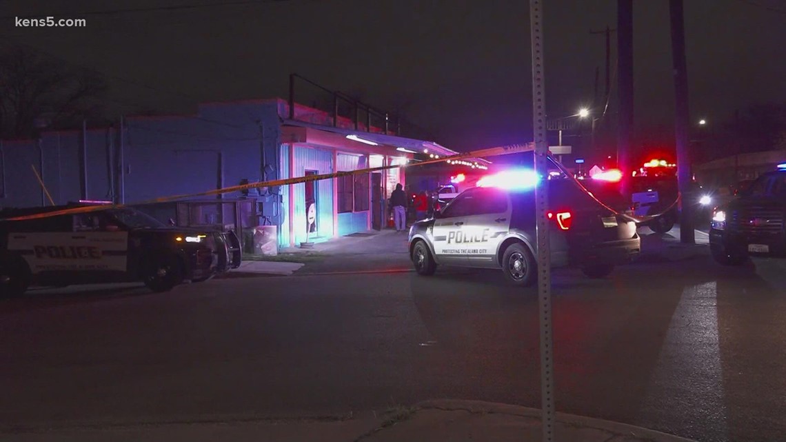 Man Injured After Trying To Break Up Bar Fight, Officials Say | Kens5.com