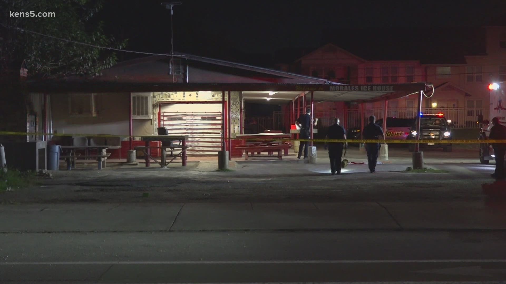 Police are looking for the person who shot a man outside an ice house near downtown San Antonio Friday morning.