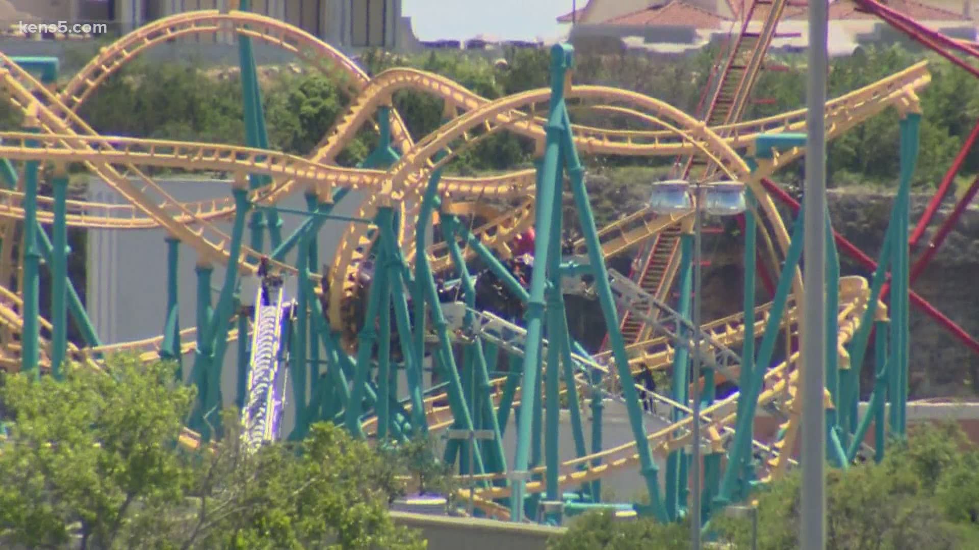 20 Six Flags Fiesta Texas Customers Rescued From Stalled Rollercoaster
