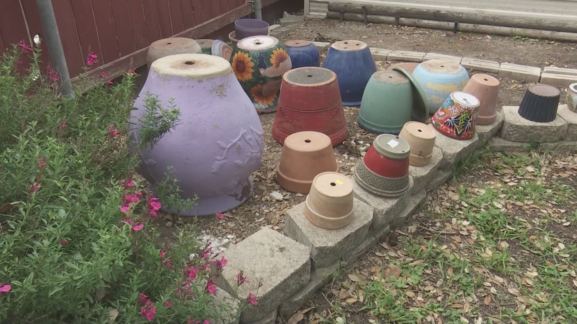 An interested buyer scammed the woman out of money after she took to Nextdoor to sell her planting pots.