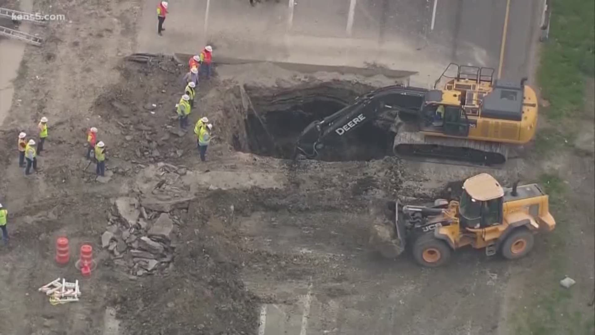 A collapsed sewer line is to blame for the sinkhole that has shut down all westbound main lanes of US-90.