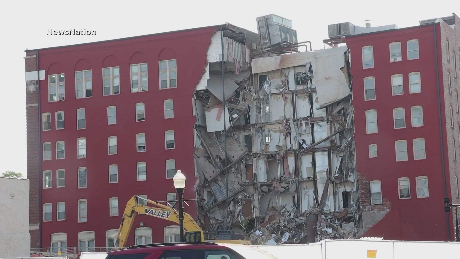 'The Davenport' apartment building collapse Memorial Day weekend ...