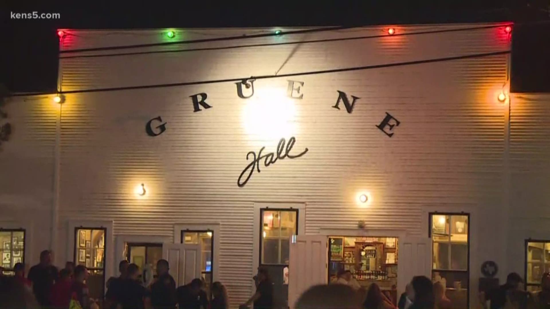 Country music superstar Garth Brooks rocked historic Gruene Hall as part of his dive-bar-across-America tour on Monday.