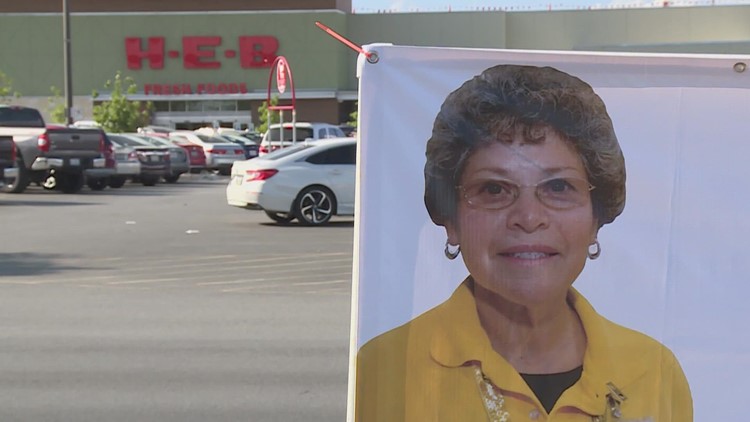 She went missing from the H-E-B where she made tortillas. 12 years later, Pauline Diaz's family is still looking for answers.