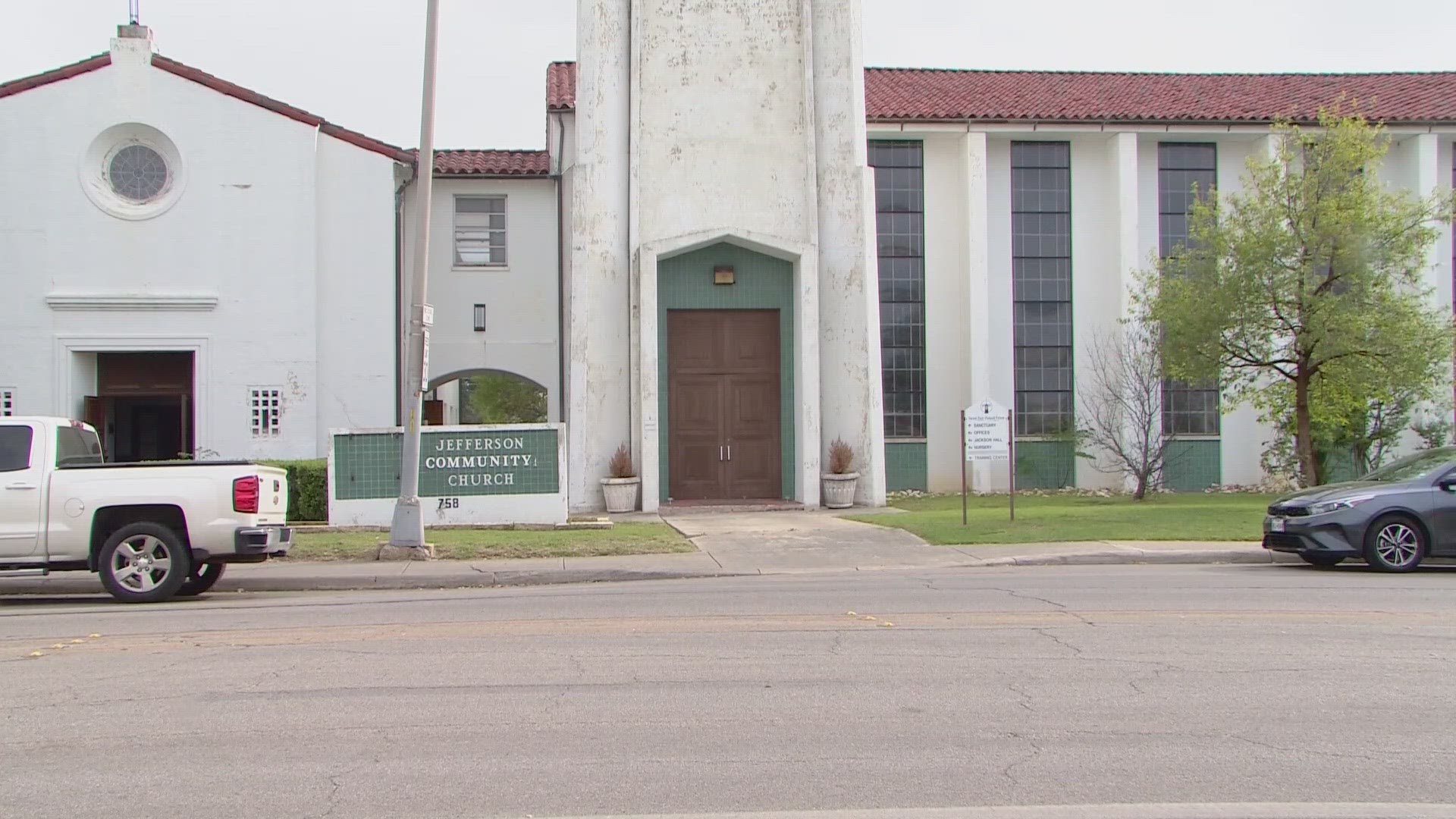 The Jefferson Community Church held its last Easter service on Sunday and closed its doors indefinitely after years of financial hardship.