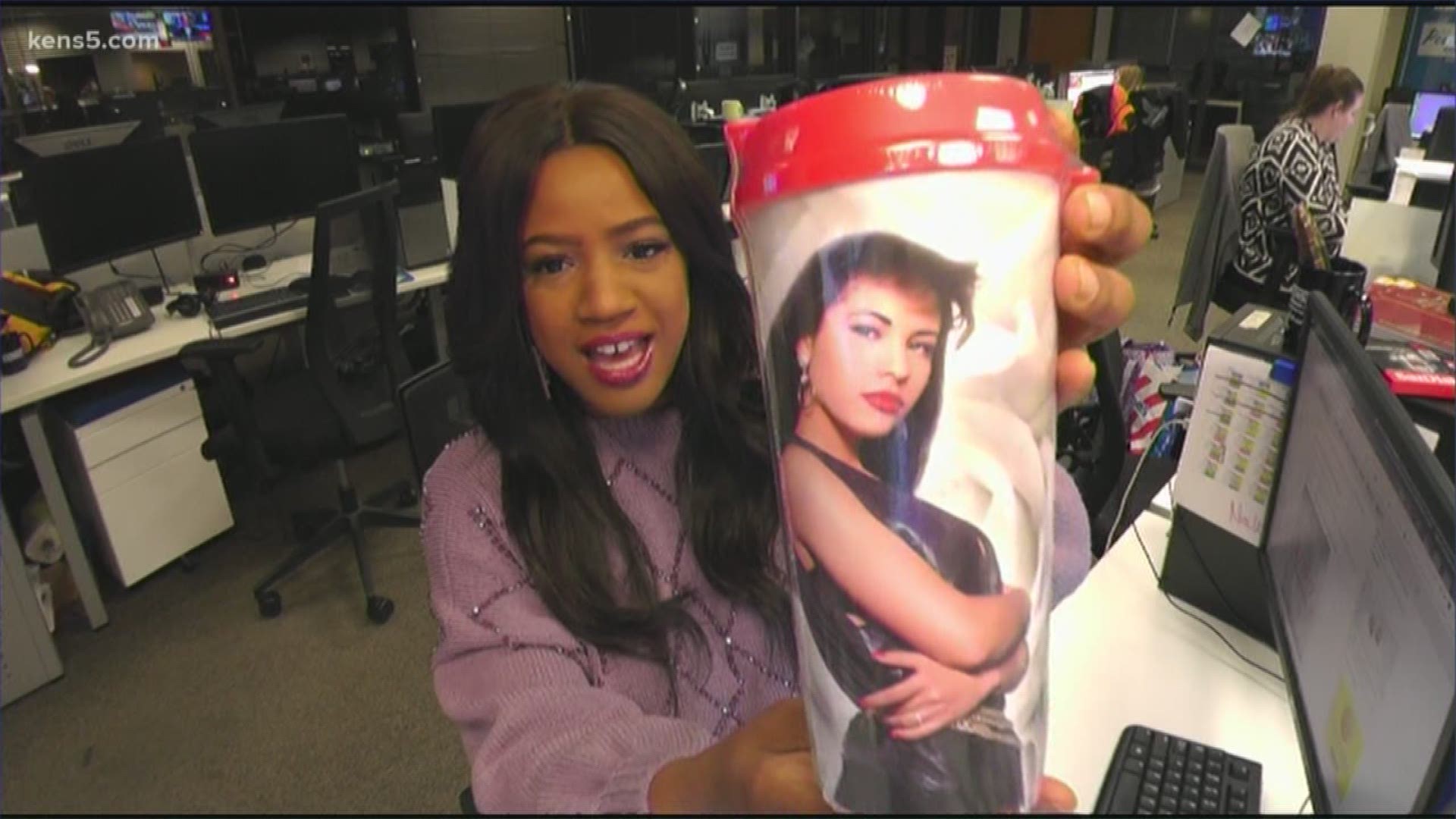 Digital Journalist Nia Wesley gives us a first look at the Selena Rose cup!