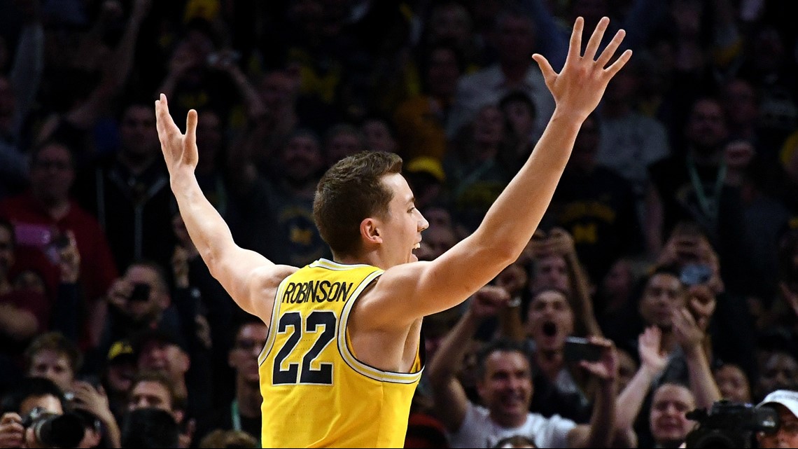 Duncan Robinson all smiles, buckets in Michigan debut