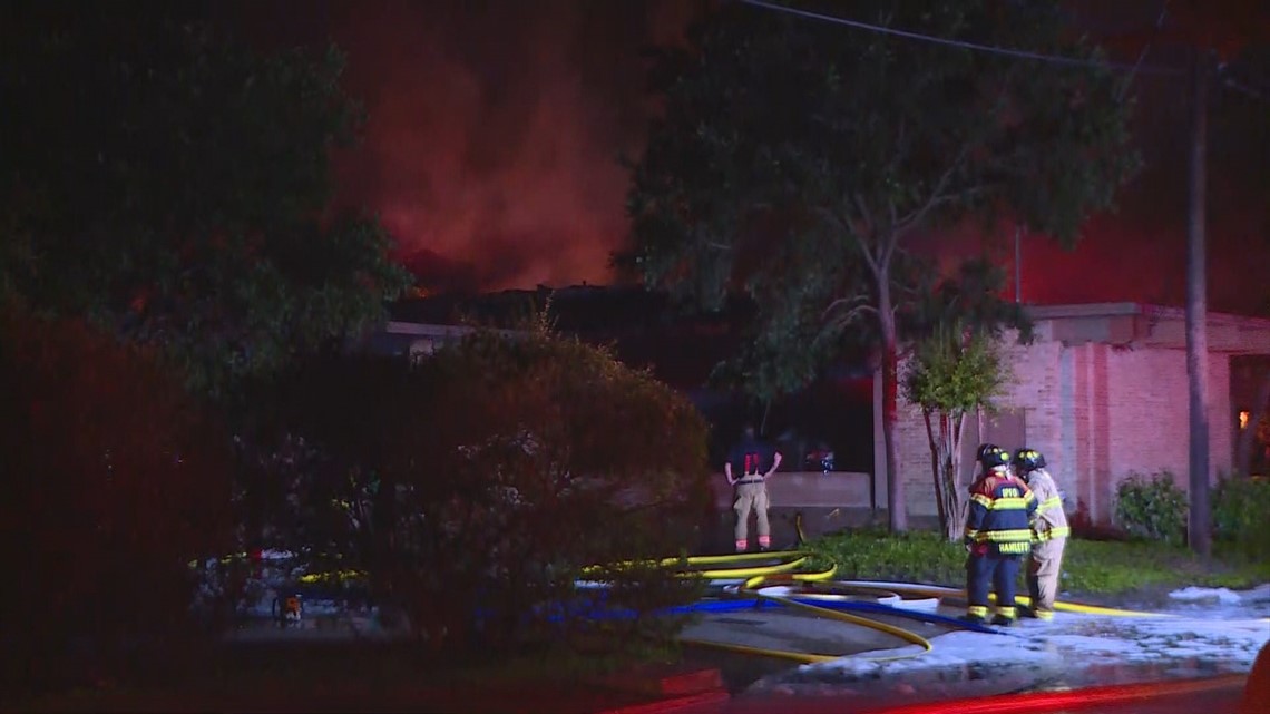 Two pets die in Alamo Heights house fire