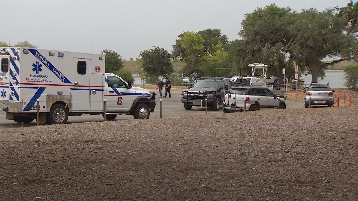 Man drowns while kayaking at Boerne Lake