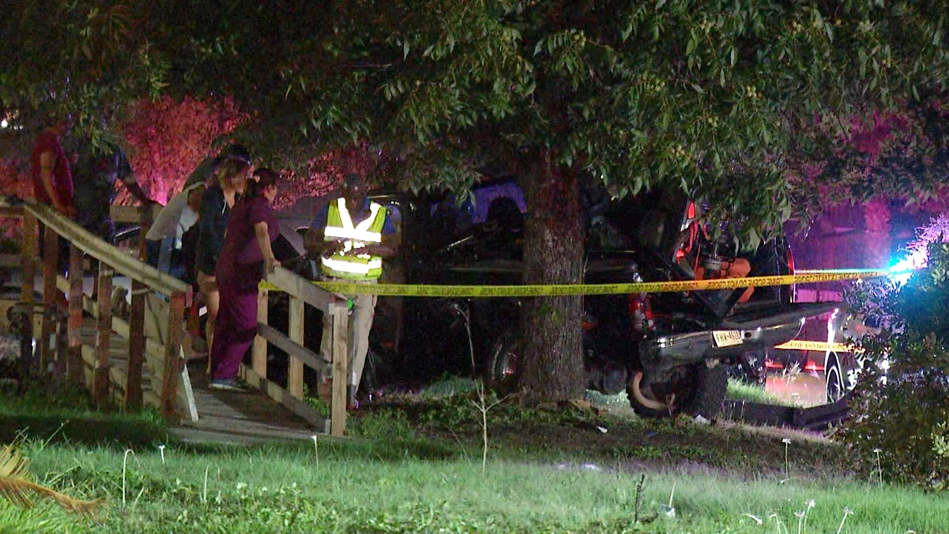 Driver killed after slamming into SAPD patrol car | kens5.com