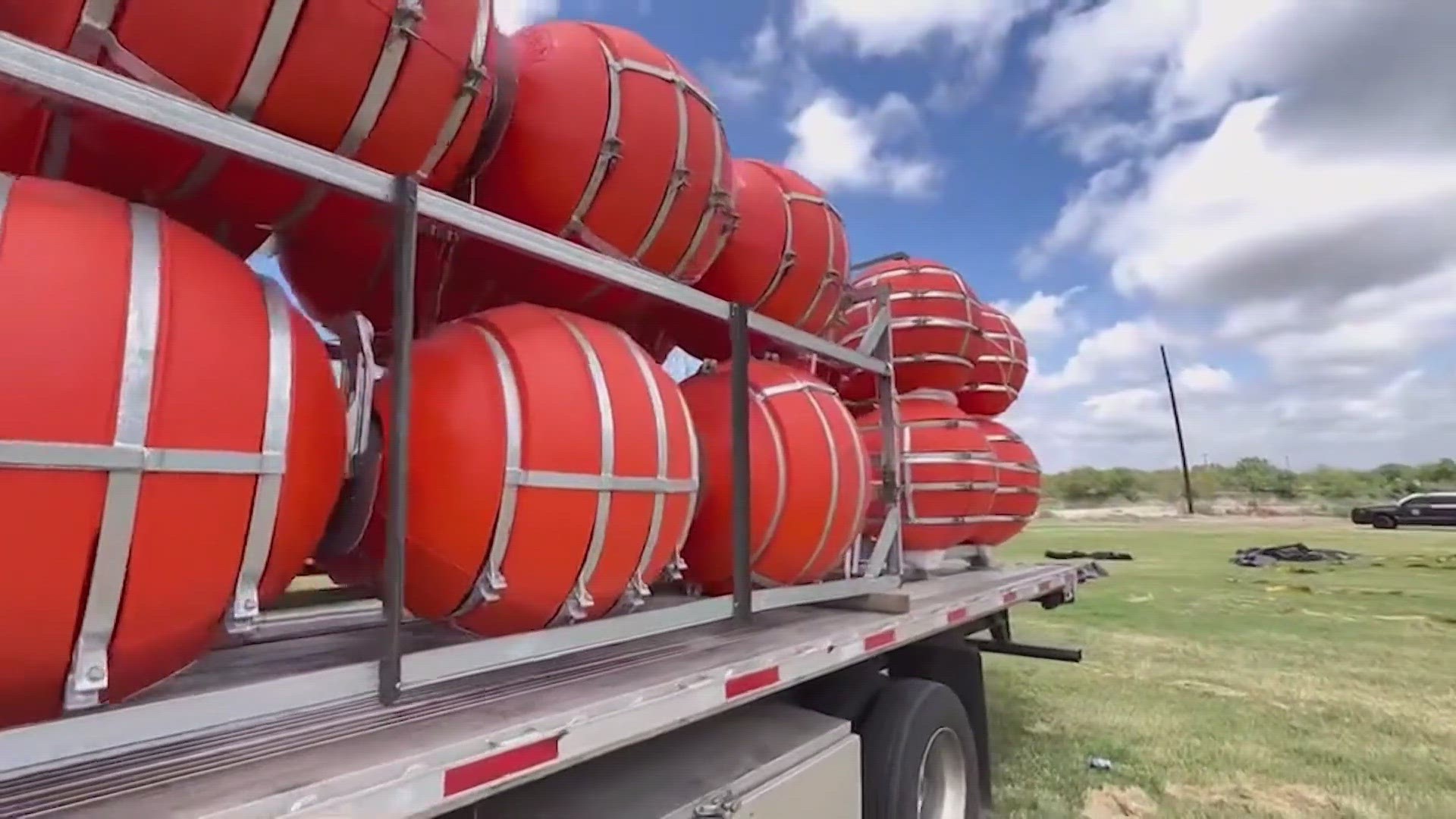 #39 Floating barrier #39 to be placed in Rio Grande at Eagle Pass to prevent