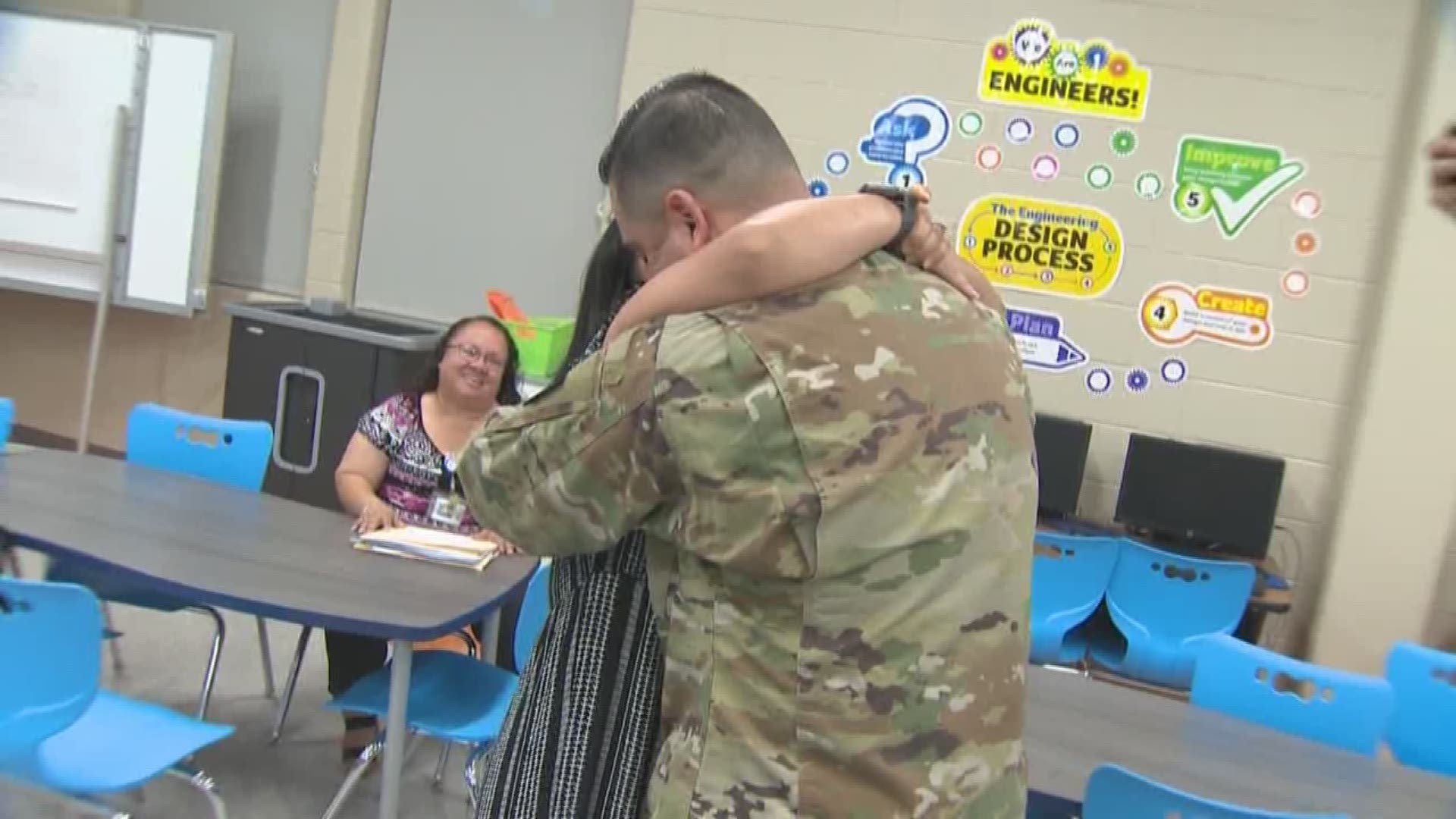 U.S. Soldier John Garces decided to surprise his wife and son at the school after being deployed in South Korea for seven months. The emotional reunion was successful thanks to the help of his parents and school Principal Marianela Gonzalez-Sanchez.