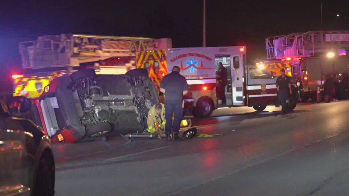 Man pinned inside his Jeep after rollover crash near downtown | kens5.com