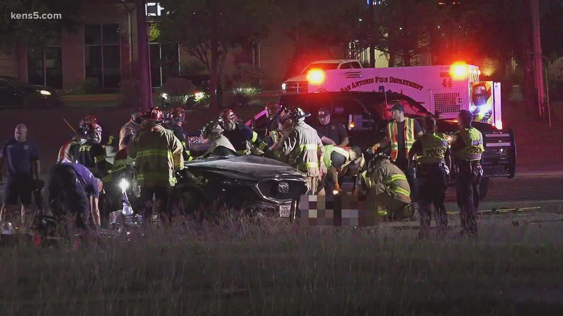 3 Dead After Early-morning Crash On Far West Side Sapd Says Kens5com