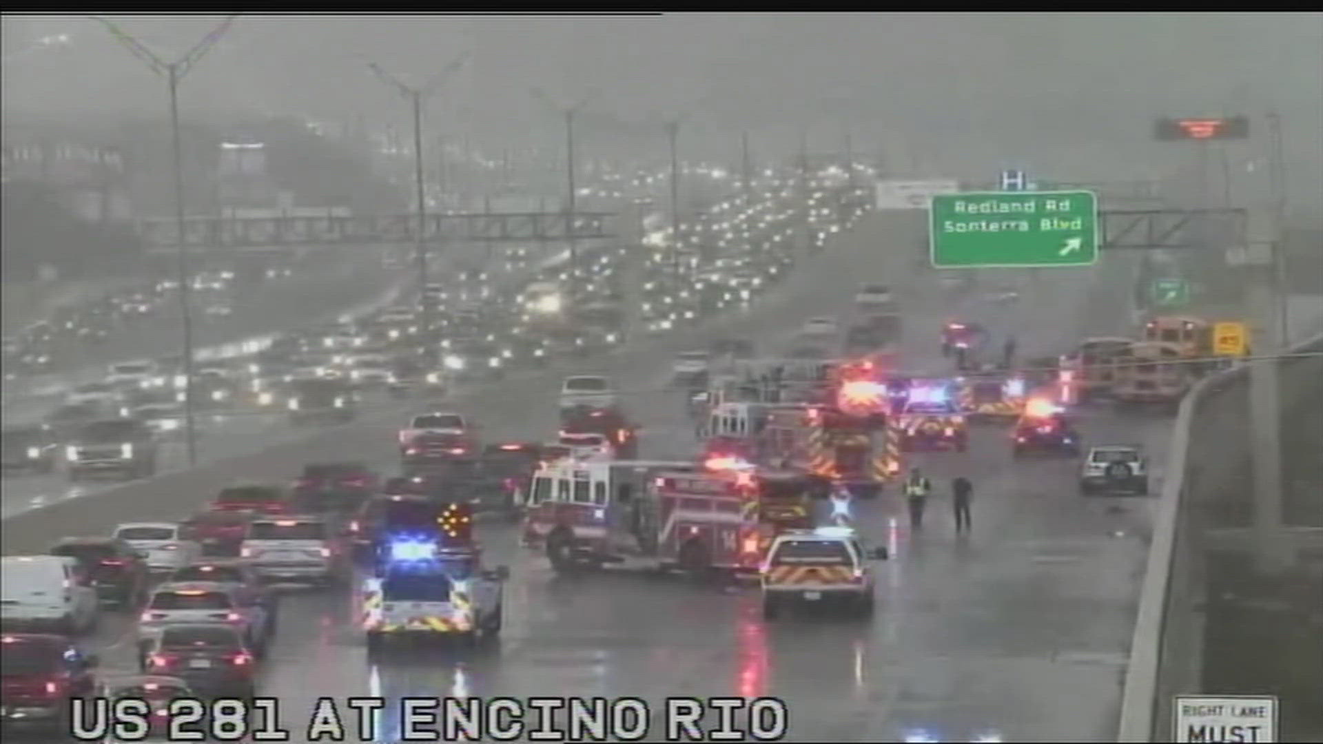 A  look from our transguide camera is showing the crash on 281 near Redland Road and the Sonterra exit.