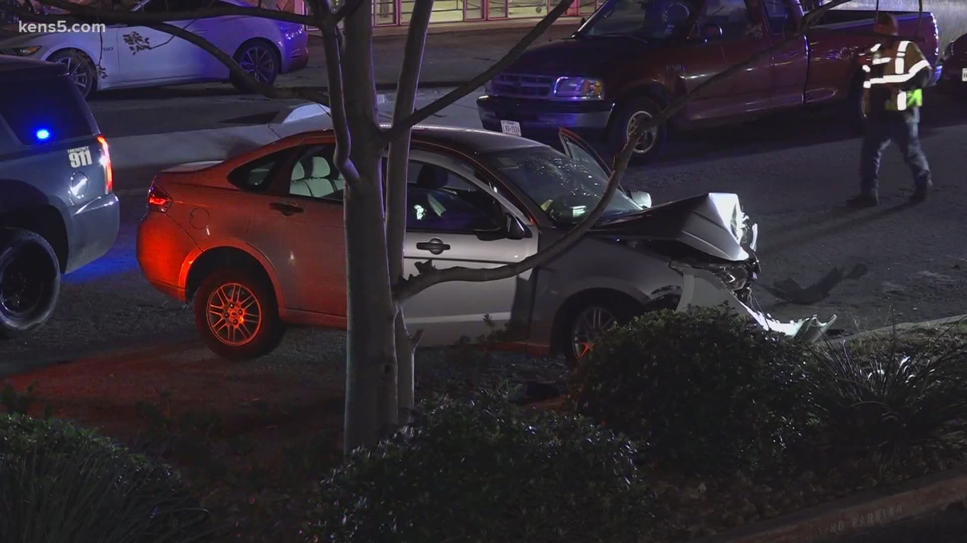 A police chase in Castle Hills ended in a crash, and the suspect reportedly tried to run from the scene, officers said.